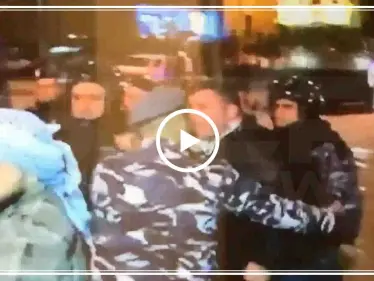 بالفيديو|| قوى الأمن ومجموعات حزبية يعتدون على المحتجين في بيروت - وكالة ستيب نيوز