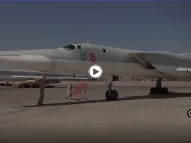 بالفيديو|| روسيا تنقل أحدث طائراتها المقاتلة إلى قاعدة حميميم بسوريا بعد خطوةٍ "خطيرة" سبقتها بأسبوع - وكالة ستيب نيوز