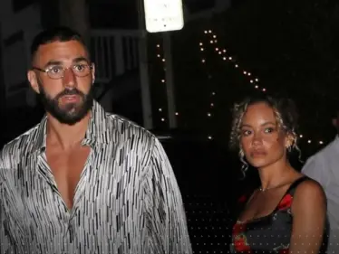 من هي كورا غوتييه زوجة كريم بنزيما التي ترفض الأضواء بشدة - وكالة ستيب نيوز