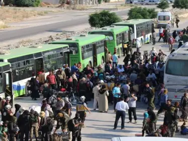 الباصات الخضراء تصل درعا للبدء بعملية التهجير وأهالي الأحياء المحاصرة يوجّهون نداءً لملك الأردن - وكالة ستيب نيوز