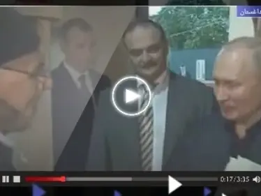 بالفيديو|| بوتين يثير ضجة باحتضانه القرآن بعد حرق نسخة منه بالسويد عقب صلاة عيد الأضحى - وكالة ستيب نيوز