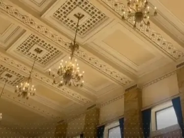 بالفيديو|| زاخاروفا توثق هزة أرضية في بغداد أثناء تواجد الوفد الروسي داخل مبنى حكومي - وكالة ستيب نيوز