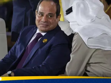 "أول مرة أشوفك بتضحك".. السيسي يُعلق على صفقة "رأس الحكمة" مع الإمارات - وكالة ستيب نيوز