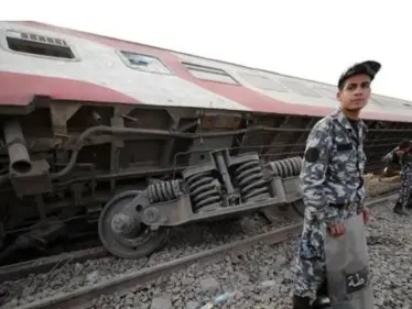 بعد إعلان الصحة المصرية عن أعداد ضحايا قطار طوخ.. رئيس هيئة سكك الحديد يقدم استقالته - وكالة ستيب نيوز