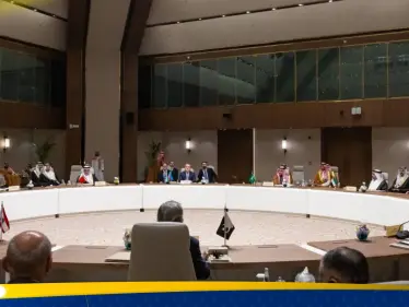 بيان من 12 دولة خلال اجتماع في الرياض.. تحذير جماعي لإيران وربط العلاقات بوقف التصعيد - وكالة ستيب نيوز