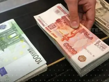 البنك المركزي الروسي يسمح ببيع العملات الأجنبية مجدداً بعد تحسّن سعر الروبل - وكالة ستيب نيوز