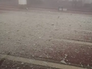 بالفيديو|| قوات النظام السوري تقصف مسجداً في درعا البلد خلال تواجد المصلين وقطع عسكرية تنسحب شرق درعا - وكالة ستيب نيوز