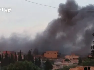 الغارات الجوية التي استهدفت بلدة كفرسجنة بريف إدلب الجنوبي - وكالة ستيب نيوز