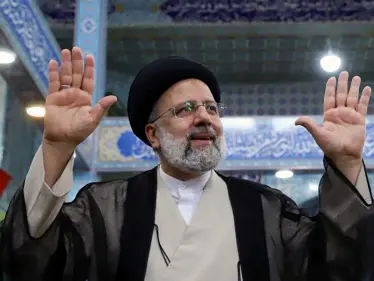 أول رئيس في العالم يهنىء رئيسي بمناسبة فوزه برئاسة إيران.. ومسؤول لبناني يبرق لخامنئي - وكالة ستيب نيوز