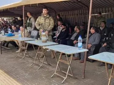 رئيس المخابرات العسكرية في طفس .. زيارة تنتهي بمهاجمة نسائية !! - وكالة ستيب نيوز