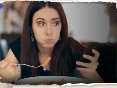 ماذا يحدث لأجسامنا إذا كنا ممن يتناولون طعامهم بسرعة.. دراسة تحذر من خطورة هذه العادة - وكالة ستيب نيوز