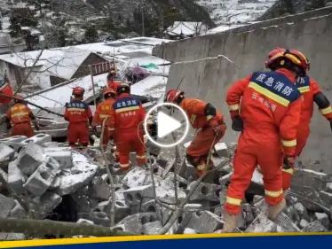 شاهد|| انهيار أرضي كبير في الصين يخلف عشرات الضحايا.. "انهار الجبل ودُفن العشرات" - وكالة ستيب نيوز
