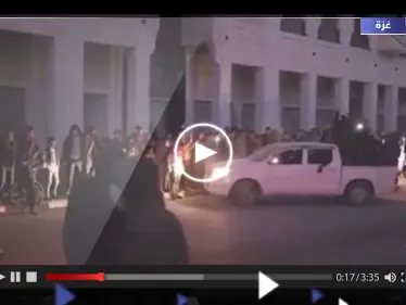 شاهد|| مقاتلو القسام يظهرون فجأة شمال غزة مع الأسرى وهكذا كانت ردة فعل أحد المدنيين - وكالة ستيب نيوز