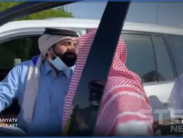 بالفيديو|| ردة فعل السعوديون في لقاء أول قطري يدخل السعودية بعد المصالحة الخليجية - وكالة ستيب نيوز