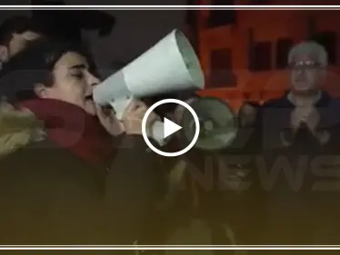 بالفيديو || "من إدلب إلى بيروت .. ثورة ضد الموت" شعار ردده متظاهروا لبنان تضامنًا مع أهالي إدلب - وكالة ستيب نيوز