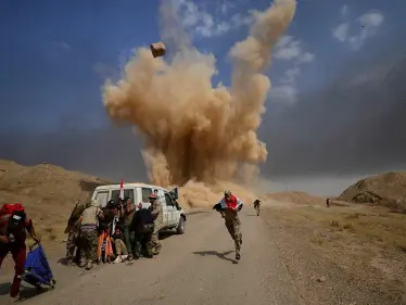 بالفيديو|| الحشد الشعبي يبث مقطعاً يوثق القصف الأمريكي وإعلام النظام السوري يدلي بروايته الخاصة - وكالة ستيب نيوز