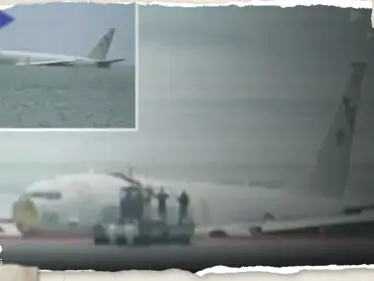 شاهد|| انحراف طائرة عسكرية أمريكية عملاقة وسقوطها في البحر - وكالة ستيب نيوز