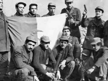 فرنسا تقرر فتح أرشيفها الخاص بـ حرب تحرير الجزائر قبل 15 عاماً من المهلة القانونية - وكالة ستيب نيوز