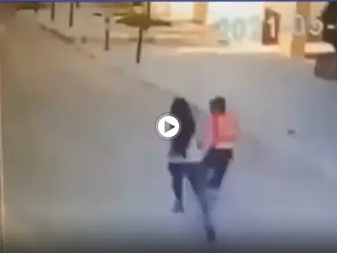 شاهد بالفيديو|| "يا دخلاء روحوا عبلدكم".. معلمة لبنانية تضرب طفل سوري لاجئ بشكل وحشي والسلطات تتدخل - وكالة ستيب نيوز