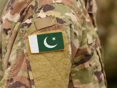 الأفغان يتّجهون للحدود.. الجيش الباكستاني يقتل ويصيب عدداً منهم ويحبط عملية تسلل - وكالة ستيب نيوز