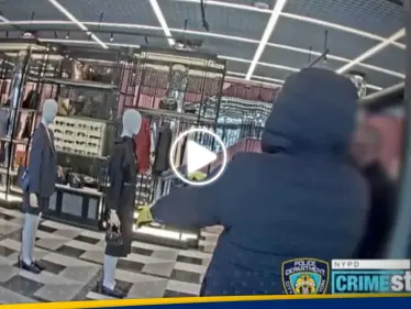 كاميرا توثق لحظة عملية سطو مسلح على متجر "غوتشي" في نيويورك - وكالة ستيب نيوز