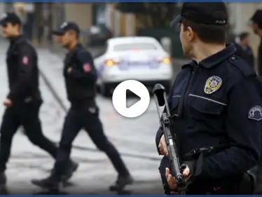 بالفيديو|| هجوم مسلح على منزل لاجئ سوري في ولاية قيصري التركية وإصابته - وكالة ستيب نيوز