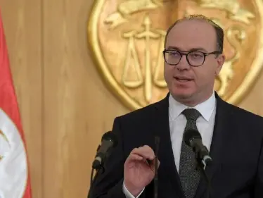 لإنقاذ البلاد من الانهيار.. رئيس الحكومة التونسية يكشف عن قرض بالملايين لمدة 3 سنوات - وكالة ستيب نيوز