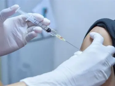 ثاني دولة عربية تعلن عن ملامسة تطعيم نصف سكانها ضد فيروس كورونا - وكالة ستيب نيوز