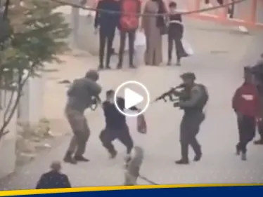 فيديو يشعل الجدل.. جندي إسرائيلي يطلق النار على فلسطيني 
