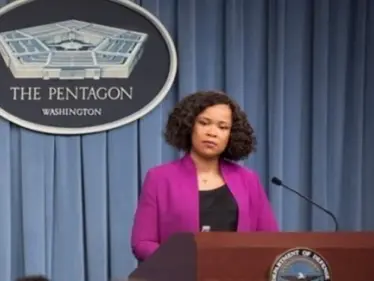 بسبب معاملتها السيئة، الدفاع الأمريكية تُقيل المتحدثة باسم البينتاغون 