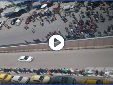هل انطلقت ثورة "الجياع" في اللاذقية.. اعتصام للعشرات وسط المحافظة وهذه مطالبهم (فيديو وصور) - وكالة ستيب نيوز