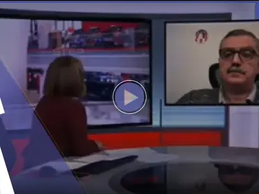 محلل سياسي يحرج قناة BBC ويطالبها بمستحقاته على الهواء ومراسلة تتعرض للدهس ببث مباشر (فيديو) - وكالة ستيب نيوز