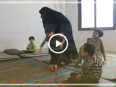 أم علي مهجّرة بريف إدلب تعرّف على قصتها !! - وكالة ستيب نيوز