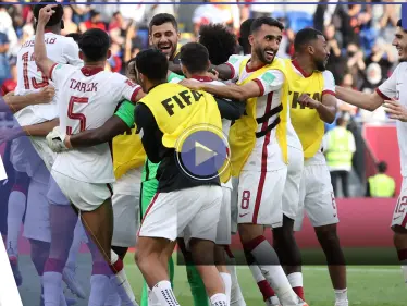 بالفيديو|| بحضور أمير قطر المنتخب القطري يحرز المركز الثالث في بطولة كأس العرب ومسيرات احتفالية تعم البلاد - وكالة ستيب نيوز