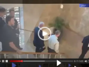 بالفيديو|| نتنياهو يغادر بسرعة اجتماعاً لحكومته بعد دقائق من انعقاده.. وتقرير يكشف السبب - وكالة ستيب نيوز