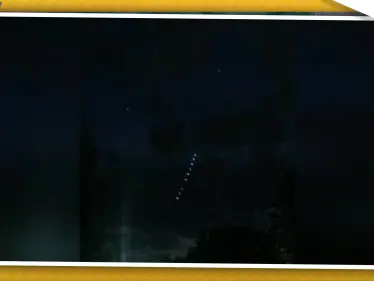 بعد إثارته رعب أهالي الشمال السوري.. خط من الأضواء الفضائية يُقلق الإيطاليين - وكالة ستيب نيوز