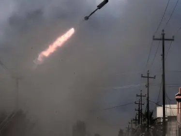 هجوم صاروخي على قاعدة جوية عسكرية تضم أمريكيين في مدينة بلد العراقية - وكالة ستيب نيوز