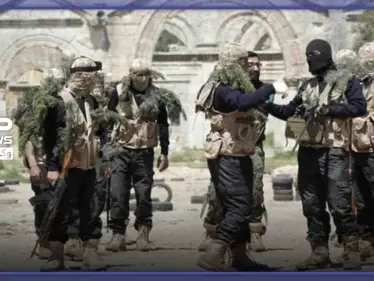 جثة طيار للنظام السوري تحيي ثارات قديمة بين تحرير الشام ولواء السمرقند بإدلب.. والتفاصيل - وكالة ستيب نيوز