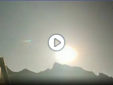 بالفيديو|| كرة ناريّة عملاقة تسقط من السماء وتصطدم بمقاطعة صينية... وخلاف حول ماهيتها - وكالة ستيب نيوز