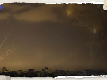 شاهد || "الرشقة الصاروخية الأكبر".. القسام تُعلن إمطار تل أبيب ووسط إسرائيل بالصواريخ - وكالة ستيب نيوز