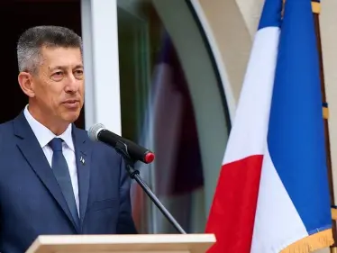 بيلاروسيا تطلب من السفير الفرنسي مُغادرة أراضيها دون سبب واضح - وكالة ستيب نيوز