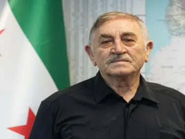 عارض نظام حافظ الأسد في انقلاب 1970.. وفاة نائب رئيس الائتلاف السوري عقاب يحيى - وكالة ستيب نيوز