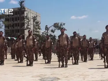 عرض عسكري للشرطة الحرة في مدينة الباب شرق حلب - وكالة ستيب نيوز