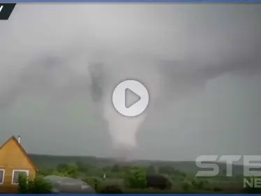 بالفيديو|| إعصار عملاق يضرب منطقة روسية وكاميرا توثق مشاهد فريدة من نوعها - وكالة ستيب نيوز