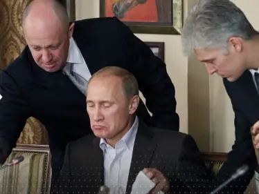 يظهر للعلن أول مرة.. صراع في دائرة بوتين يكشفه "طباخه" ويحدد "اسم خائن " - وكالة ستيب نيوز