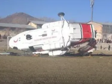 بالفيديو|| مقتل مسؤول وإصابة 14 آخرين جراء تحطم طائرة إيرانية على متنها وزير الرياضة - وكالة ستيب نيوز