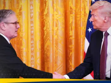 لحظة تاريخية بين أمريكا وبريطانيا.. وتفاصيل مهمة عن اتفاق ترامب غير المسبوق - وكالة ستيب نيوز