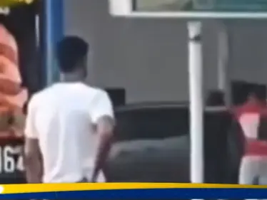 فيديو لـ شاب مصري يركل فتاة بقوة يثير ضجة ويحرك السلطات - وكالة ستيب نيوز