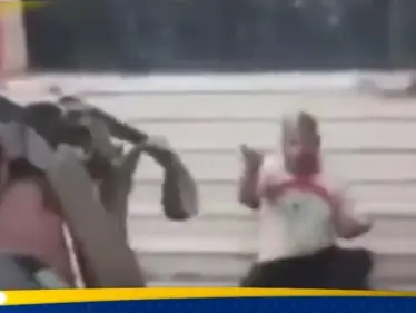 بالفيديو|| عسكري يقتل مدنيا وسط الشارع في السويداء لأنه "درزي" - وكالة ستيب نيوز