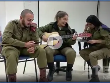 بالفيديو || أفيخاي أدرعي يبعث رسالة إلى الفنان عمرو دياب - وكالة ستيب نيوز